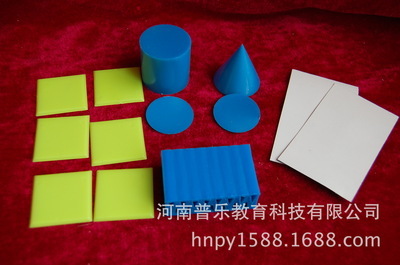 探索幾何形體展開 20009型操作材料的教學價值與應用